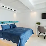 فيلة Villa Kiya - Beachfront Villa With Mykonos Town And Sunset Views *