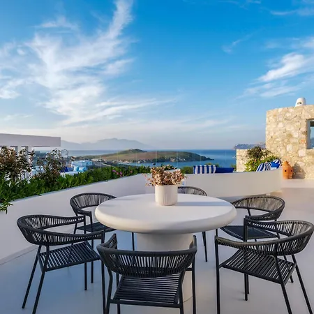 Villa Kiya - Beachfront With And Sunset Views *