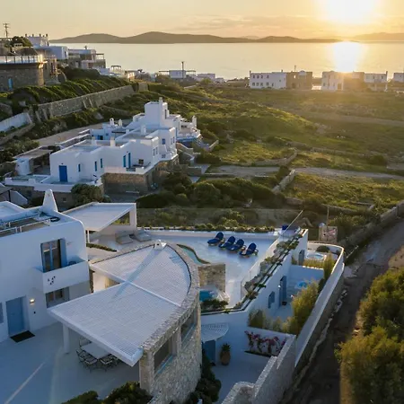 Willa Kiya - Beachfront With And Sunset Views *